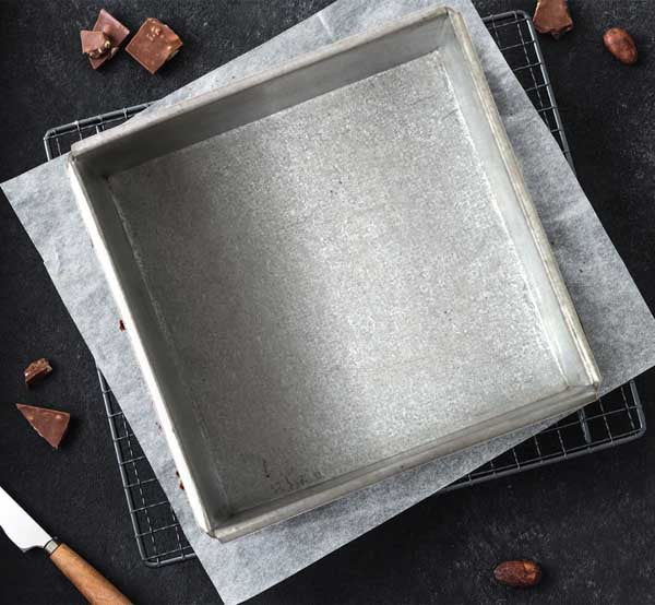 9.5 Inch Aluminized Steel Square Cake Tray TREDY15187